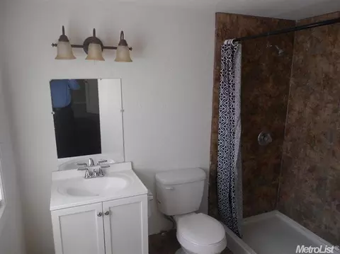 802 Wright Ave, Stockton, CA 95204 photo 21