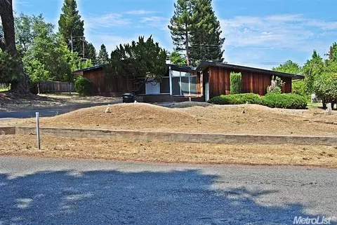 6741 Lakeview Dr, Carmichael, CA 95608 photo 3