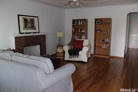 2124 Moffett Rd, Ceres, CA 95307 photo 2