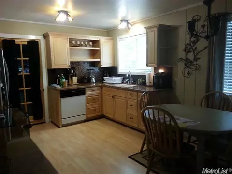 307 Sunnyside Dr, Colfax, CA 95713 photo 4