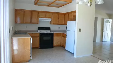 570 Monique Ct, Merced, CA 95341 photo 6