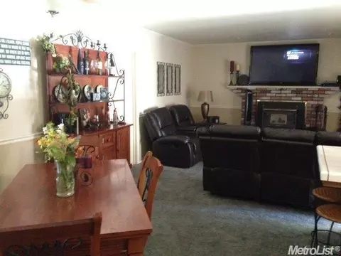 3705 Carson Oak Dr, Modesto, CA 95355 photo 8
