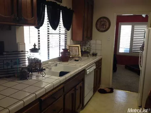 3705 Carson Oak Dr, Modesto, CA 95355 photo 6