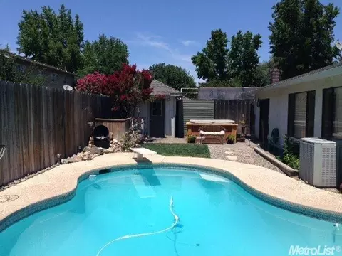 3705 Carson Oak Dr, Modesto, CA 95355 photo 17