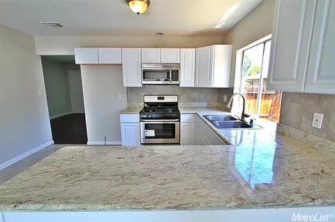 1910 Alegre Dr, Tracy, CA 95376 photo 7