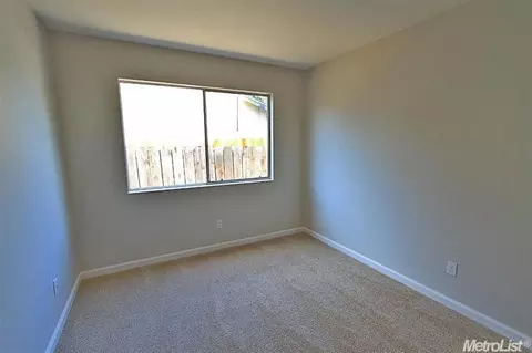1910 Alegre Dr, Tracy, CA 95376 photo 11