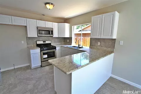 1910 Alegre Dr, Tracy, CA 95376 photo 6