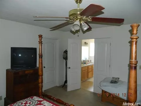 1242 Hasley Dr, Modesto, CA 95358 photo 16