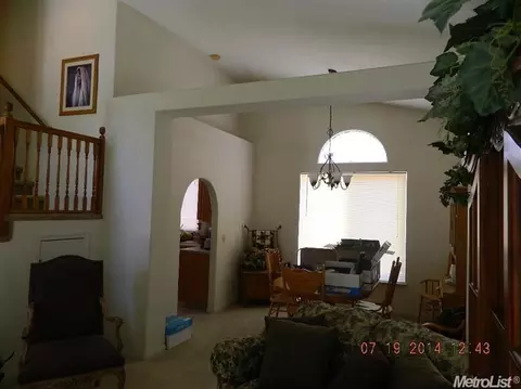 1242 Hasley Dr, Modesto, CA 95358 photo 5