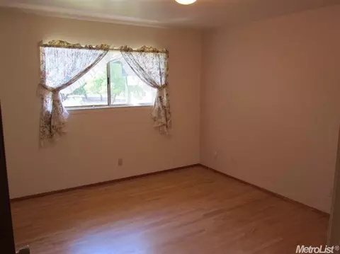 1003 L St, Davis, CA 95616 photo 14