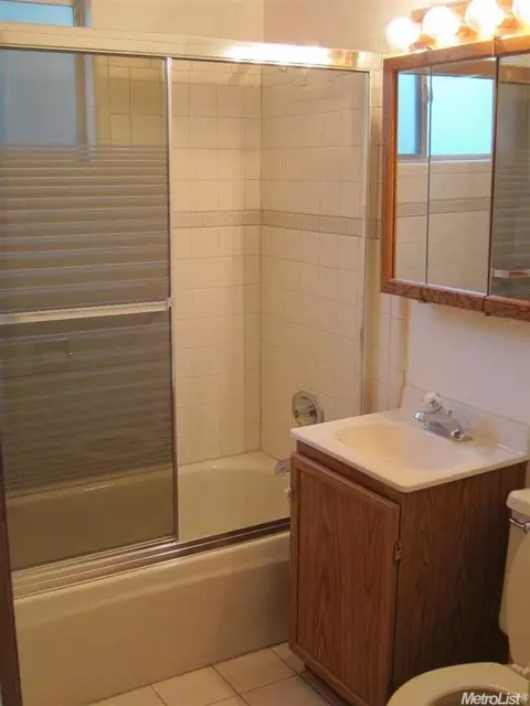 1003 L St, Davis, CA 95616 photo 10