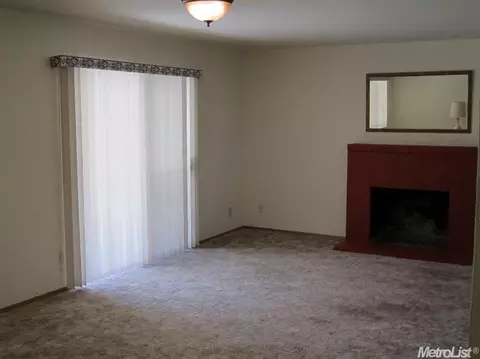 1003 L St, Davis, CA 95616 photo 8