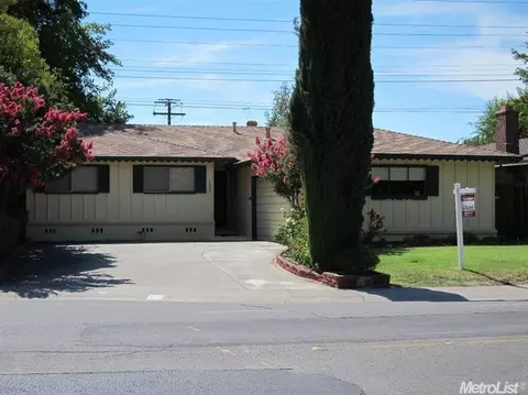1003 L St, Davis, CA 95616 photo 1