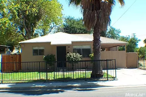 478 High St, Turlock, CA 95380 photo 1