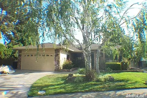 1901 Avalon Ave, Lodi, CA 95242 photo 1
