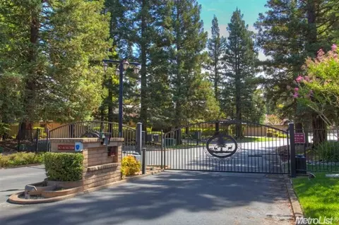 8907 Cliffside Ln, Fair Oaks, CA 95628 photo 20
