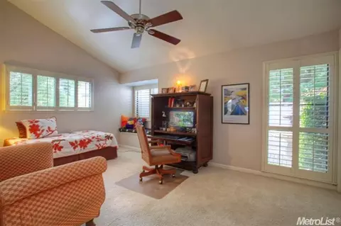 8907 Cliffside Ln, Fair Oaks, CA 95628 photo 17
