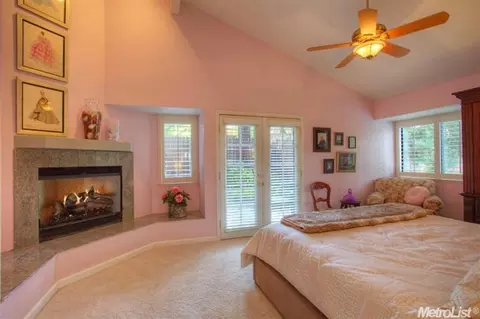 8907 Cliffside Ln, Fair Oaks, CA 95628 photo 13