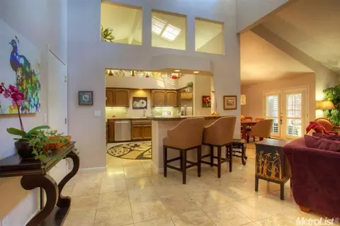 8907 Cliffside Ln, Fair Oaks, CA 95628 photo 1