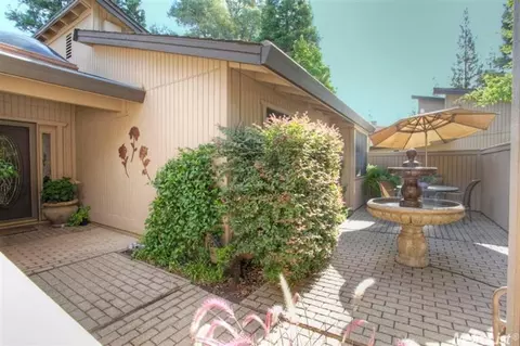 8907 Cliffside Ln, Fair Oaks, CA 95628 photo 8