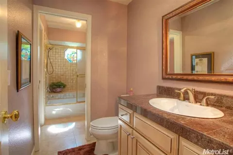8907 Cliffside Ln, Fair Oaks, CA 95628 photo 16