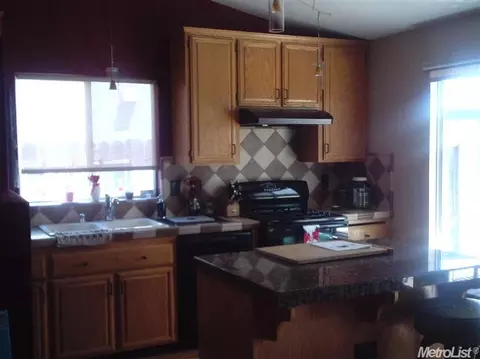 189 Sparrow Dr, Galt, CA 95632 photo 4