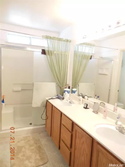 935 Pinecrest Ct, Lathrop, CA 95330 photo 14