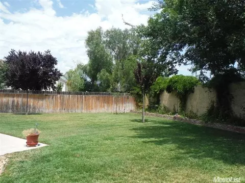 935 Pinecrest Ct, Lathrop, CA 95330 photo 17