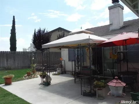 935 Pinecrest Ct, Lathrop, CA 95330 photo 18