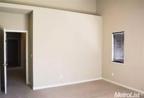 1070 Meadowbrook Dr, Manteca, CA 95336 photo 13