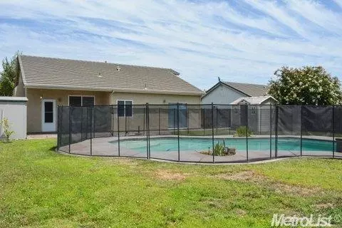 1070 Meadowbrook Dr, Manteca, CA 95336 photo 19