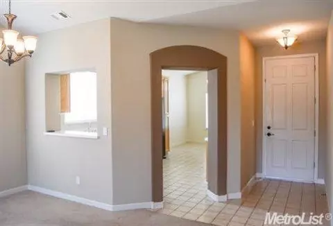 1070 Meadowbrook Dr, Manteca, CA 95336 photo 7