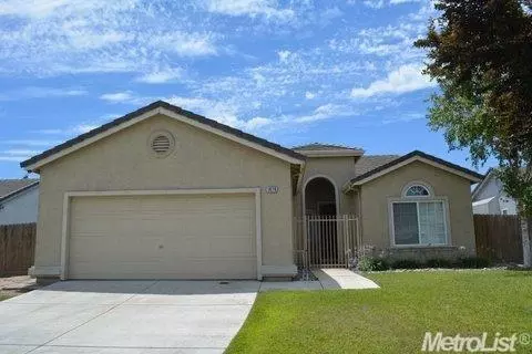 1070 Meadowbrook Dr, Manteca, CA 95336 photo 1
