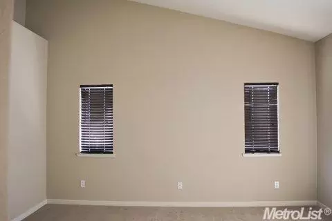 1070 Meadowbrook Dr, Manteca, CA 95336 photo 12