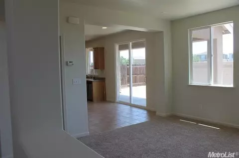 4316 Strathmore Pl, Merced, CA 95348 photo 5