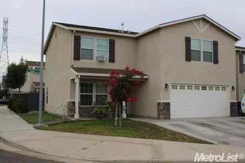 1297 Sunup Dr, Merced, CA 95348 photo 1