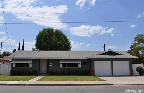 655 Grant St, Turlock, CA 95380 photo 1