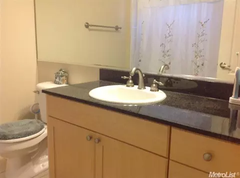 1818 Moore Blvd #202, Davis, CA 95618 photo 3