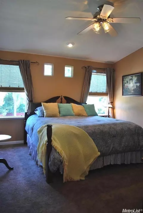 2073 Sanctuary Pl, Manteca, CA 95337 photo 11