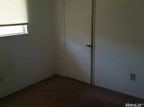 4808 Cameron Ct, Modesto, CA 95357 photo 8