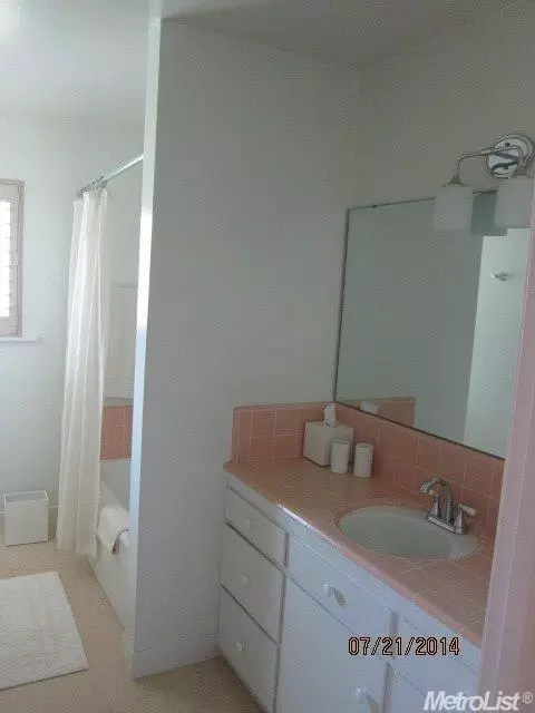 3536 Wycliffe Dr, Modesto, CA 95355 photo 9