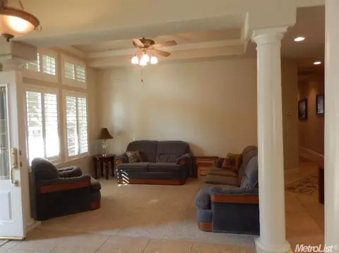 570 Springcreek Pl, Manteca, CA 95337 photo 5