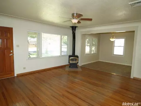 2012 Haddon Ave, Modesto, CA 95354 photo 4
