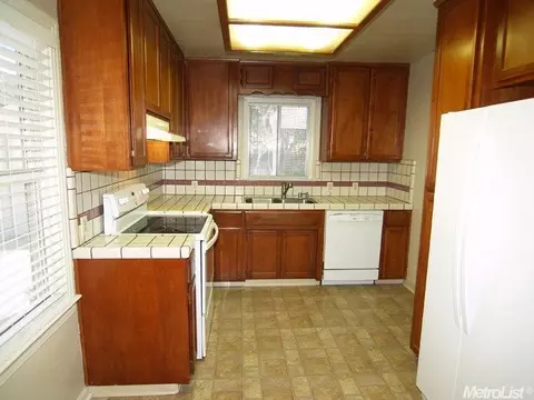 2012 Haddon Ave, Modesto, CA 95354 photo 8