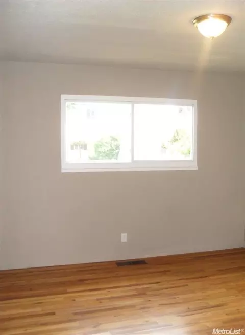 1275 S Sunset Dr, Lodi, CA 95240 photo 9