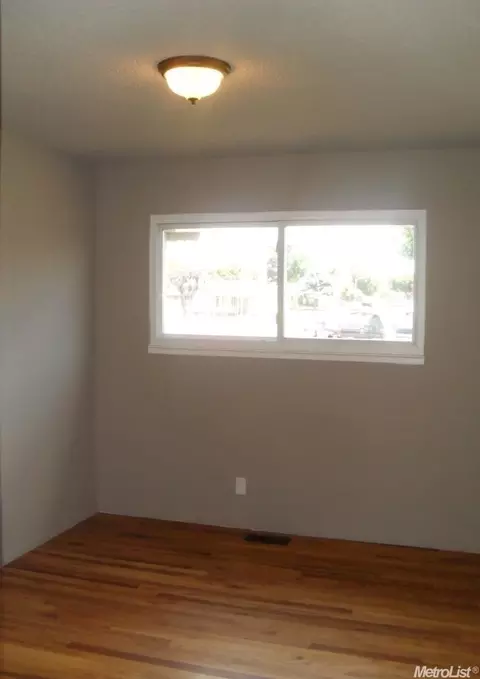 1275 S Sunset Dr, Lodi, CA 95240 photo 10