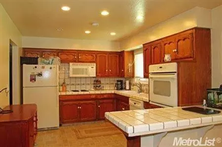 5170 3rd St, Rocklin, CA 95677 photo 2