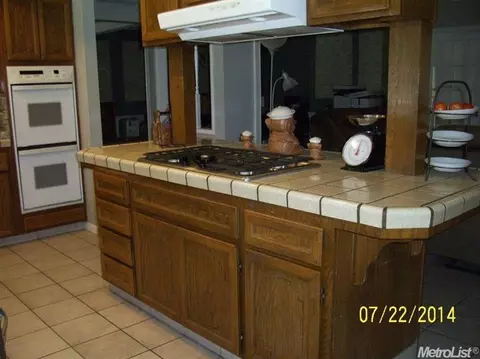 3901 Beyer Park Dr, Modesto, CA 95355 photo 7