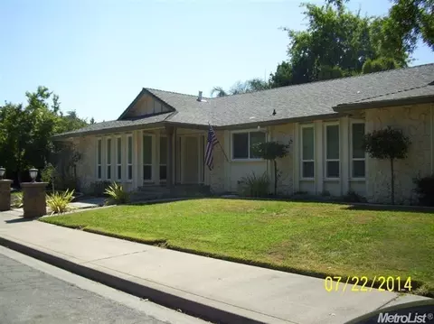 3901 Beyer Park Dr, Modesto, CA 95355 photo 2
