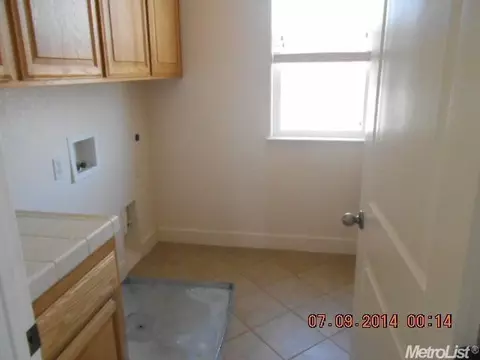 1075 Limestone Dr, Folsom, CA 95630 photo 15